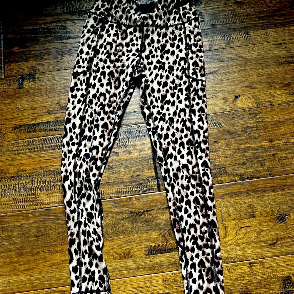 Victorias Secret high rise leggings size M